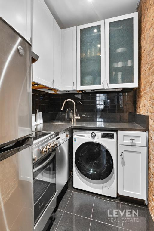 220 West 15th Street 2A Chelsea New York NY 10011