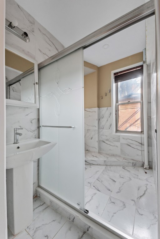 305 West 52nd Street 6A Clinton New York NY 10019