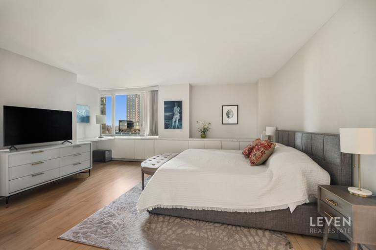 322 West 57th Street 43K Clinton New York NY 10019