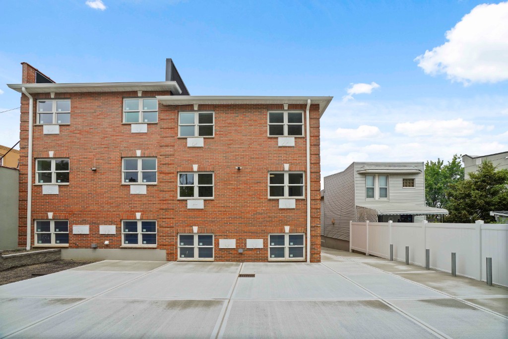 60-14 Menahan Street Ridgewood Queens NY 11385
