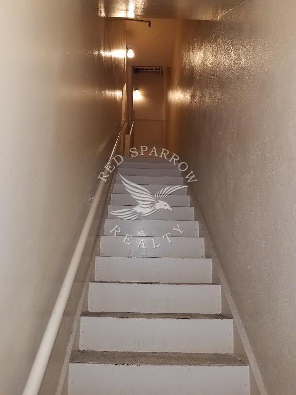 572 Ninth Avenue 3 Clinton New York NY 10036