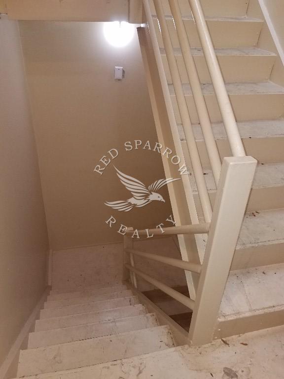 572 Ninth Avenue 3 Clinton New York NY 10036