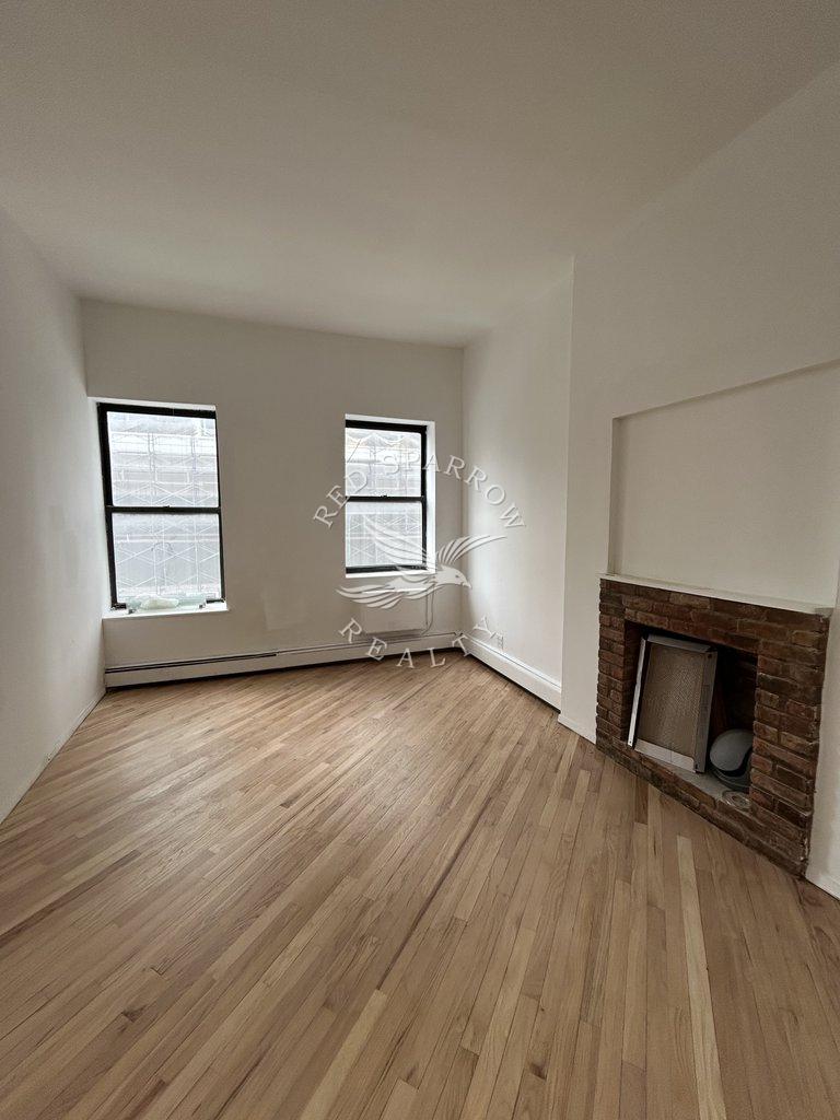 572 Ninth Avenue 3 Clinton New York NY 10036