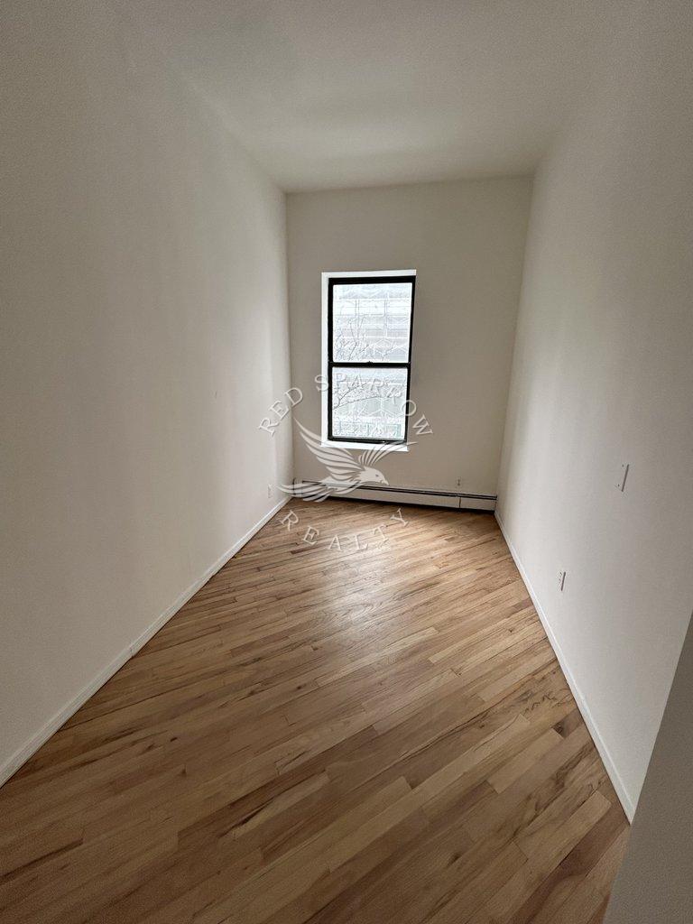 572 Ninth Avenue 3 Clinton New York NY 10036