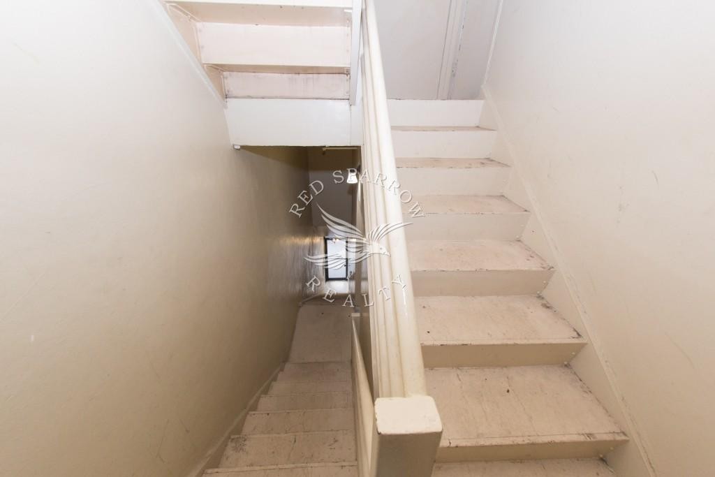 572 Ninth Avenue 2 Clinton New York NY 10036