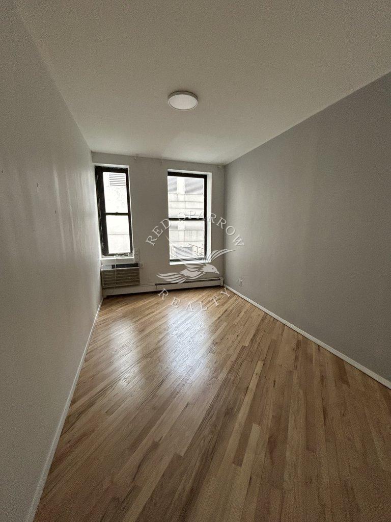 572 Ninth Avenue 2 Clinton New York NY 10036
