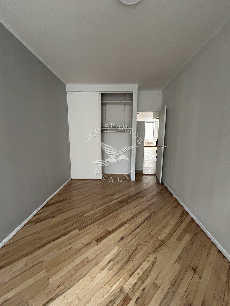 572 Ninth Avenue 2 Clinton New York NY 10036