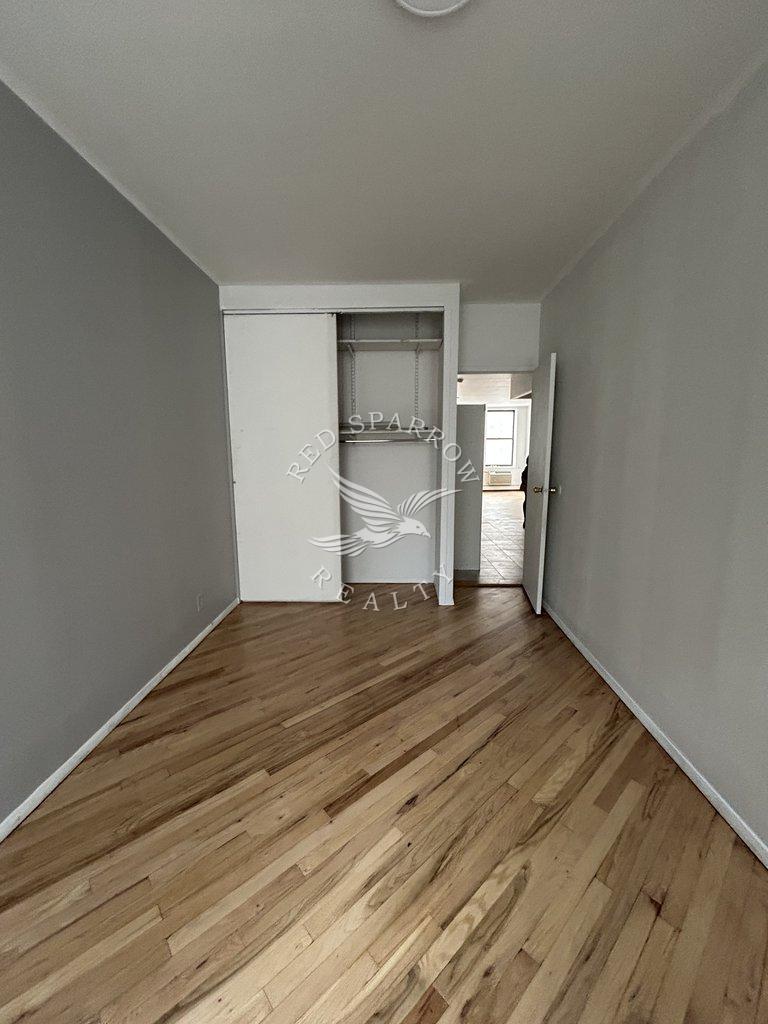 572 Ninth Avenue 2 Clinton New York NY 10036