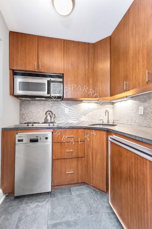 348 East 89th Street Upper East Side New York NY 10128