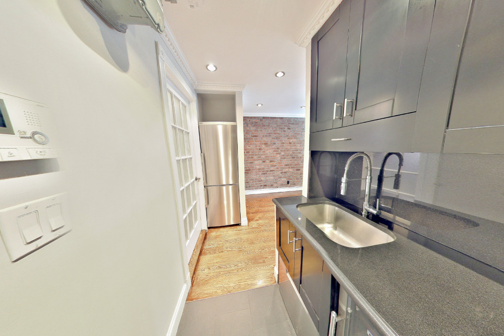 Domonick Baker New York Bohemia Realty Group