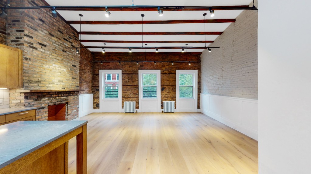 311 West 17th Street 3A Chelsea New York NY 10011