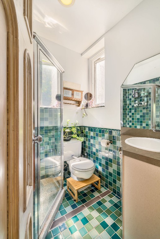 81 Perry Street W. Greenwich Village New York NY 10014