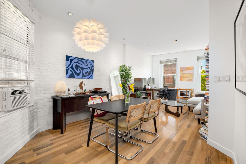 81 Perry Street W. Greenwich Village New York NY 10014