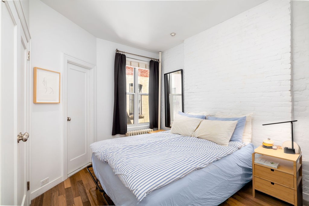 81 Perry Street W. Greenwich Village New York NY 10014