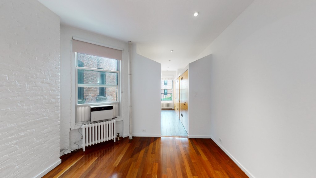 23 King Street 8 Soho New York NY 10014