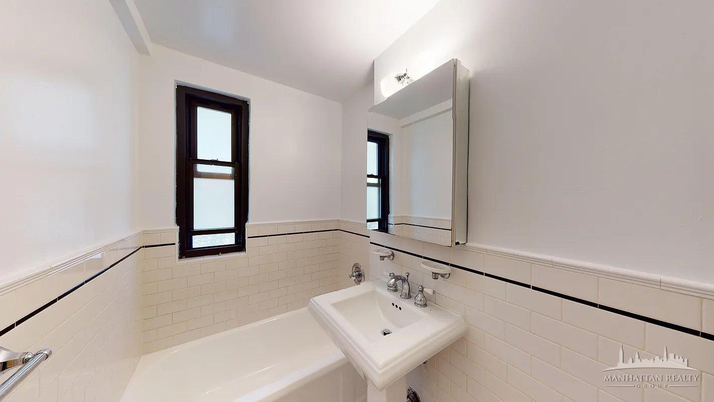 141 East 56th Street 3C Turtle Bay New York NY 10022