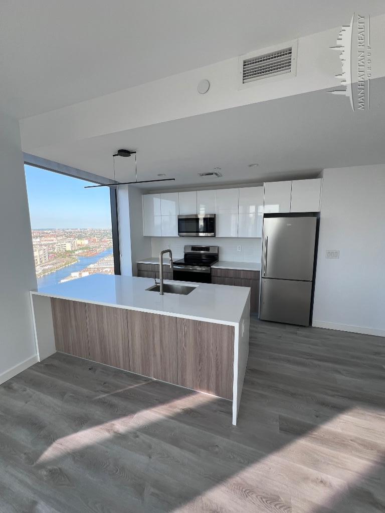 77 Commercial Street Greenpoint Brooklyn NY 11222