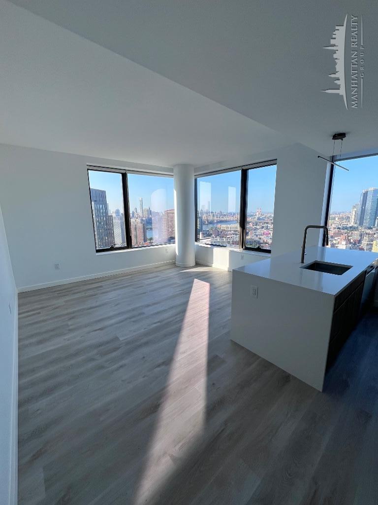 77 Commercial Street Greenpoint Brooklyn NY 11222