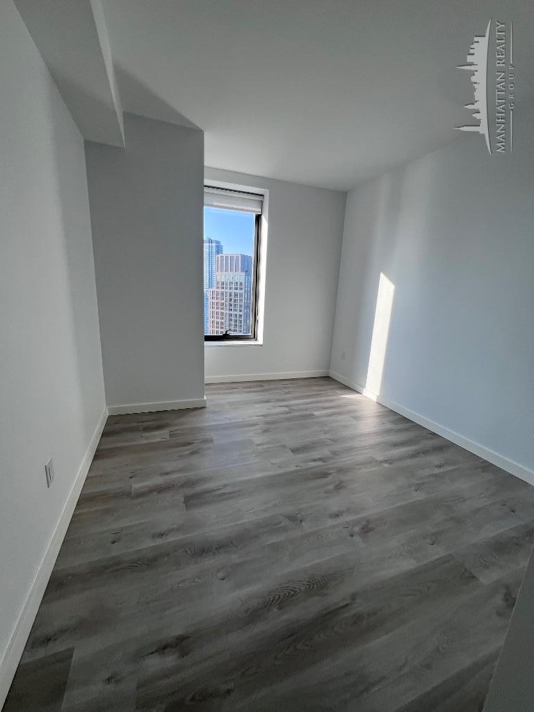 77 Commercial Street Greenpoint Brooklyn NY 11222