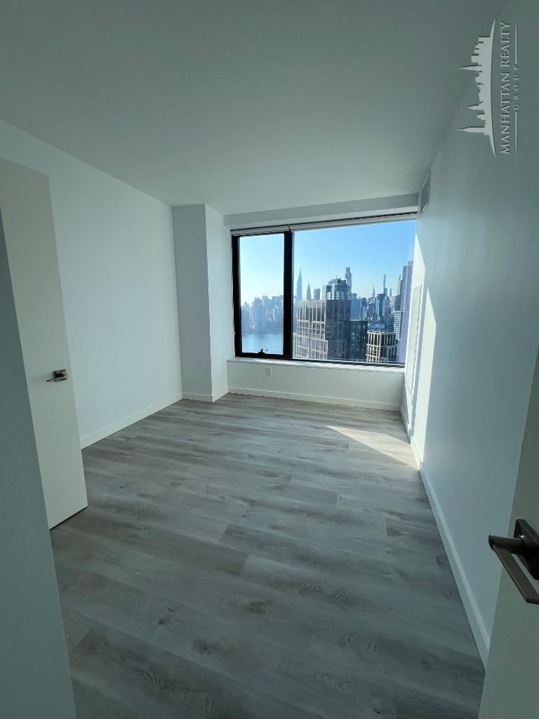77 Commercial Street Greenpoint Brooklyn NY 11222