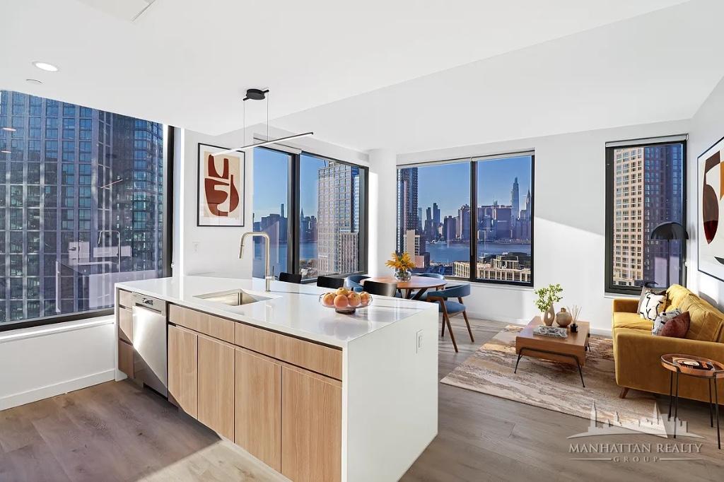 77 Commercial Street 3303 Greenpoint Brooklyn NY 11222