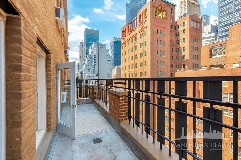 150 East 39th Street 1404 Murray Hill New York NY 10016