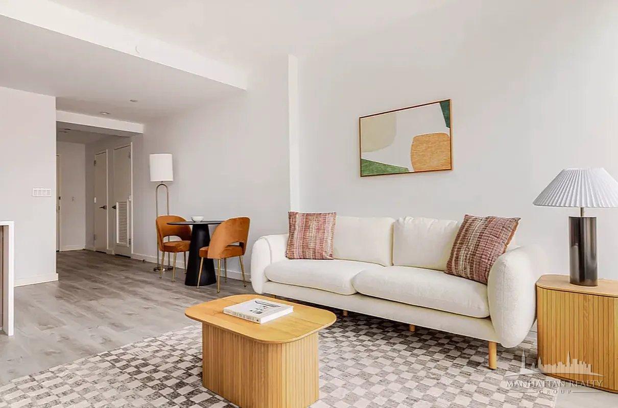 77 Commercial Street 4001 Greenpoint Brooklyn NY 11222