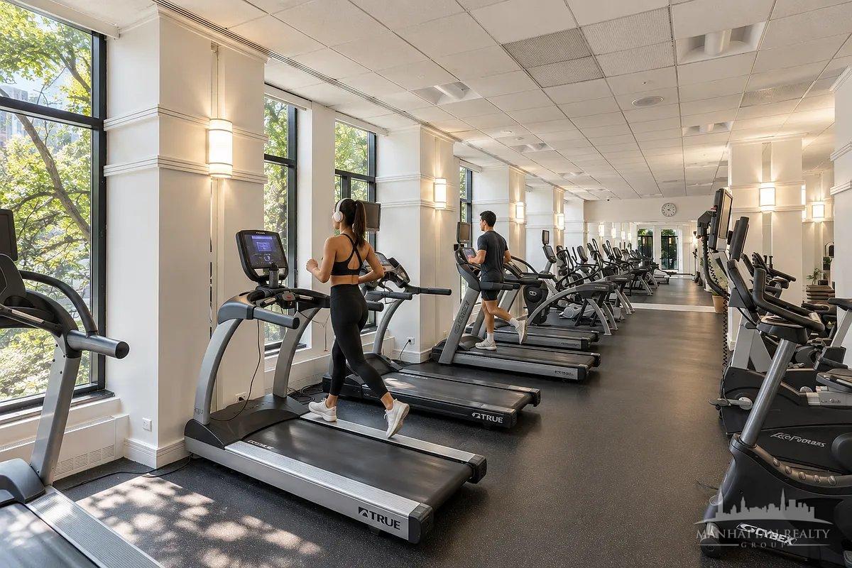 380 Rector Place 8J Battery Park City New York NY 10280