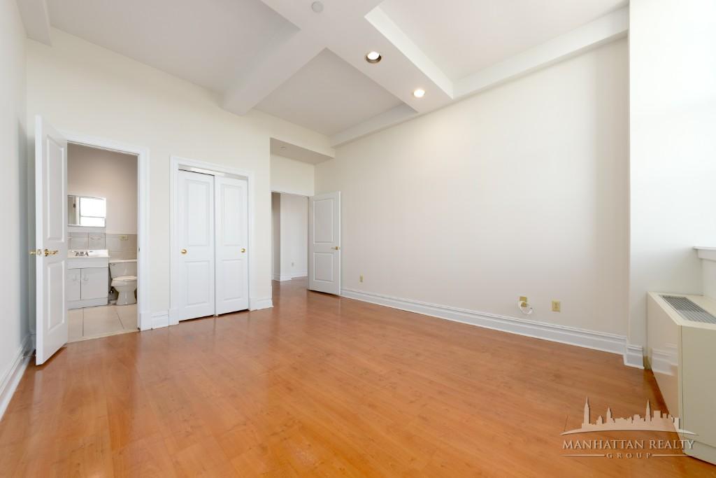 45-02 Ditmars Blvd. 409 Steinway-Ditmars Queens NY 11105
