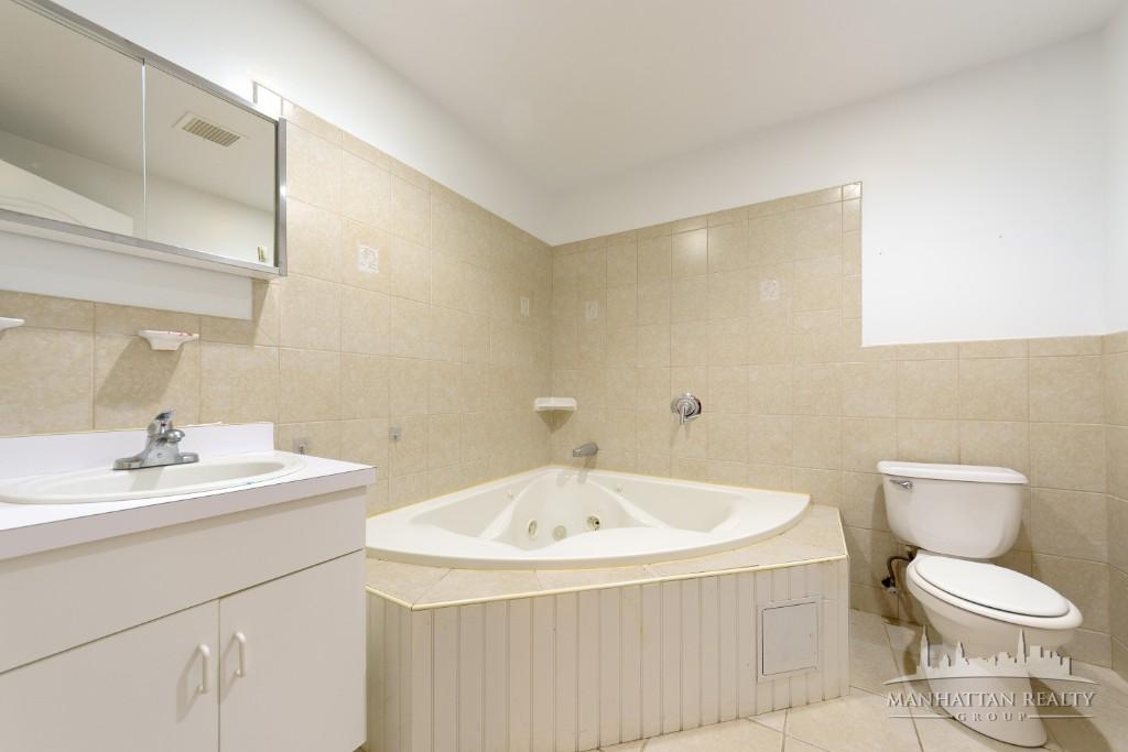 19-19 24th Avenue L413 Astoria Queens NY 11102