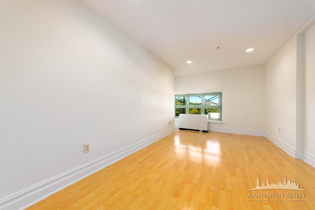 19-19 24th Avenue L413 Astoria Queens NY 11102