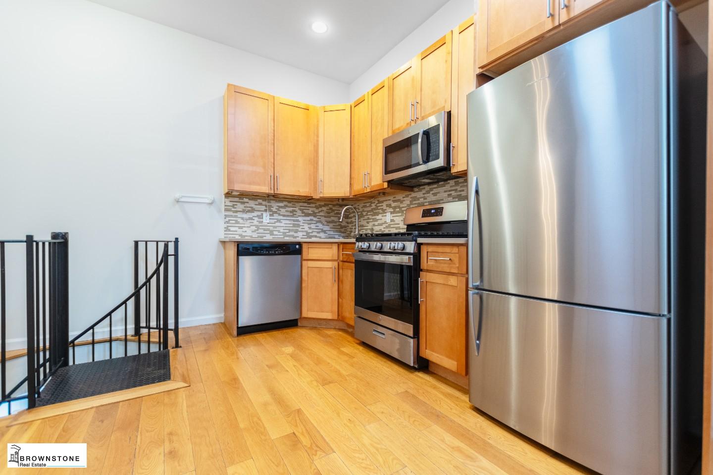 200 Sackett Street 1F Carroll Gardens Brooklyn NY 11231