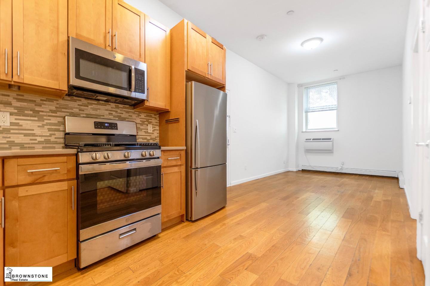 200 Sackett Street 1F Carroll Gardens Brooklyn NY 11231