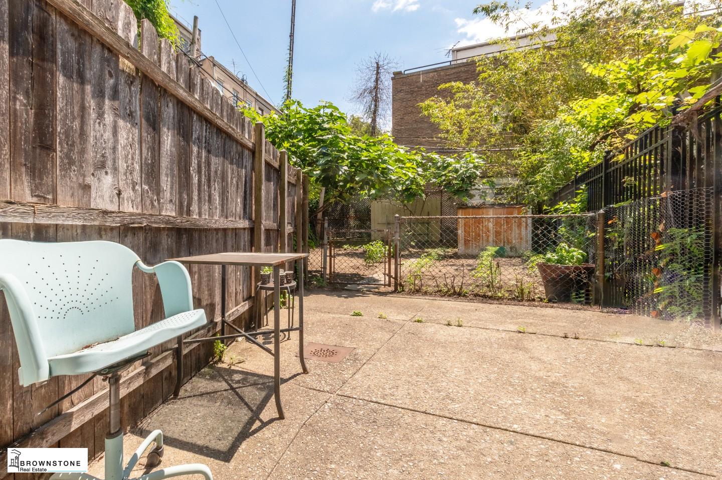 200 Sackett Street 1F Carroll Gardens Brooklyn NY 11231