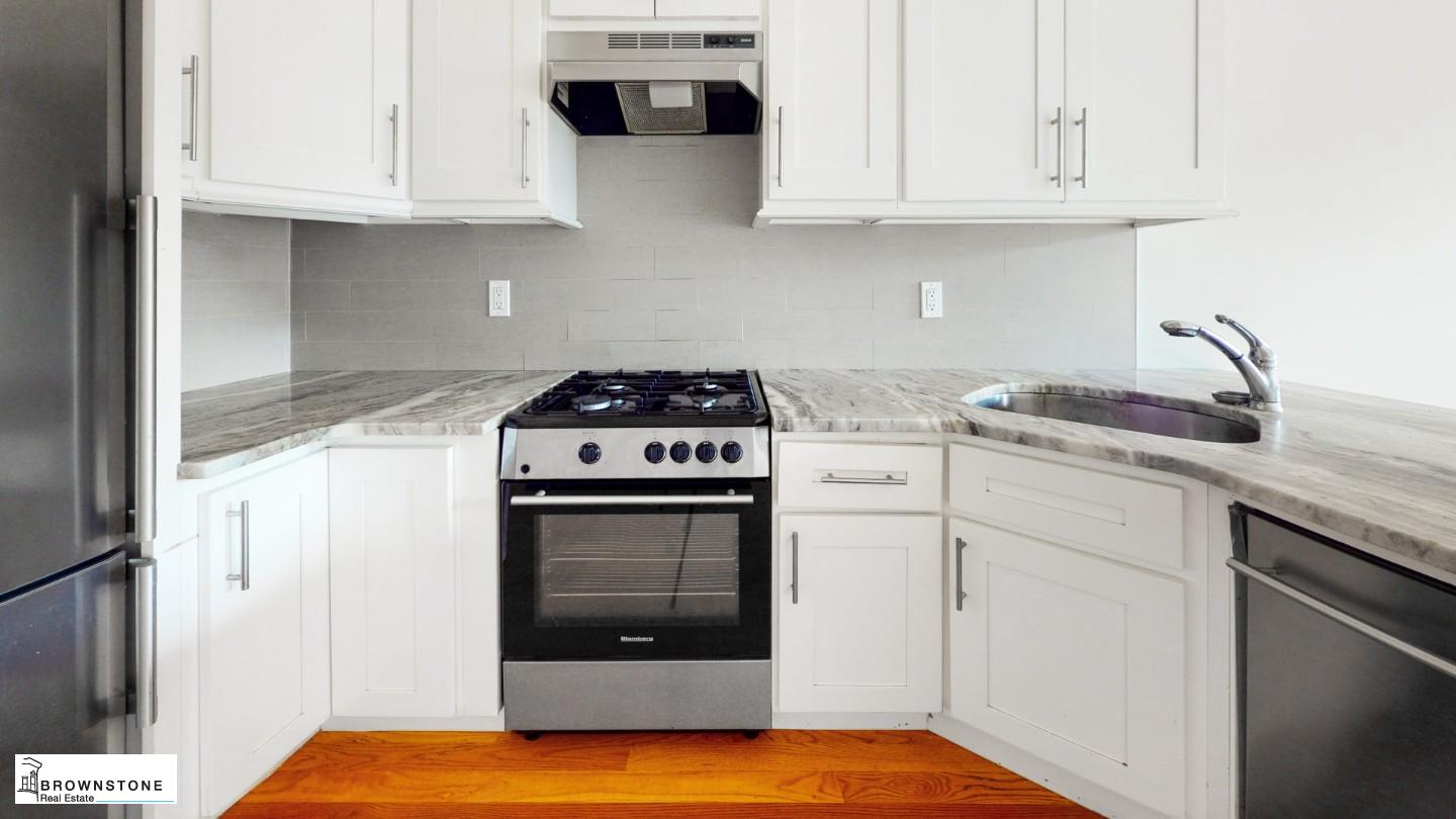661 Henry Street 3R Carroll Gardens Brooklyn NY 11231