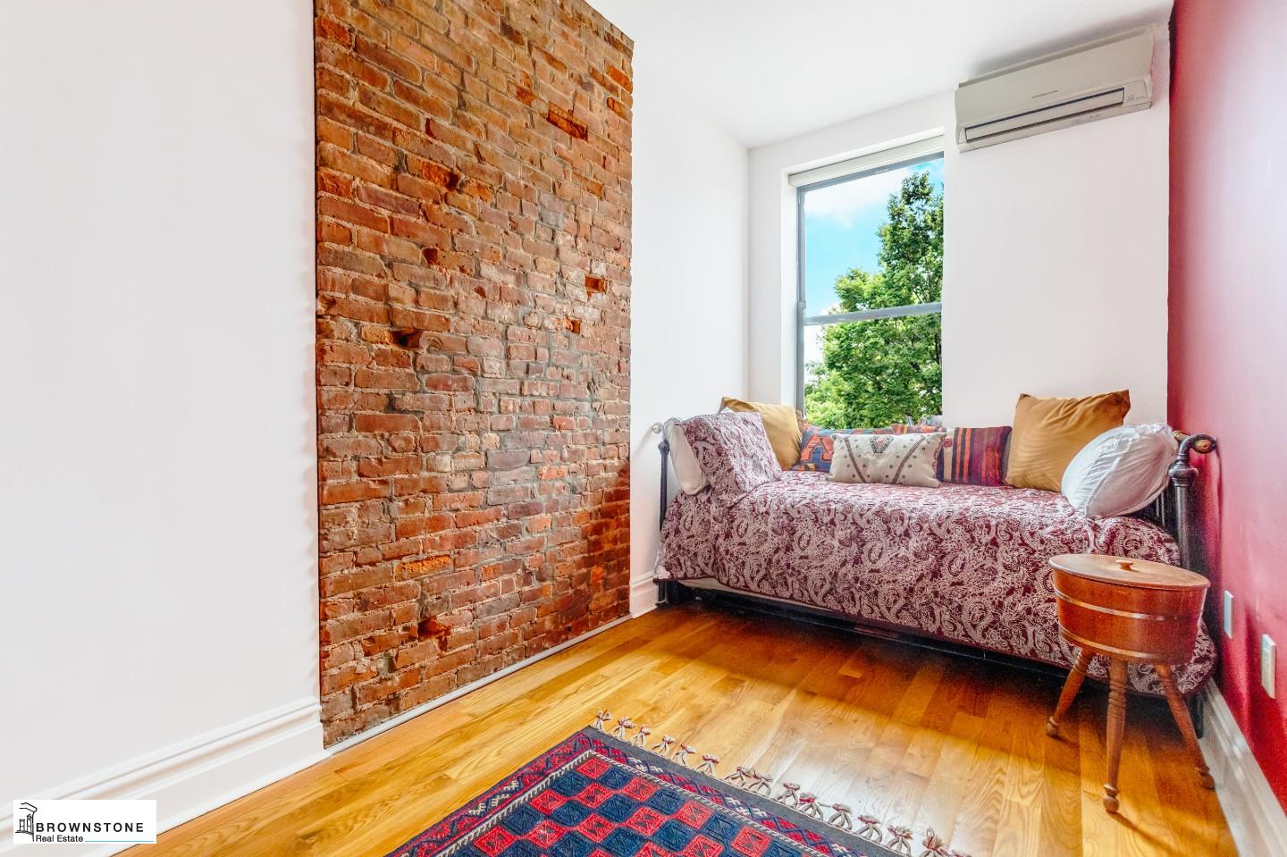 203 Luquer Street 4B Carroll Gardens Brooklyn NY 11231