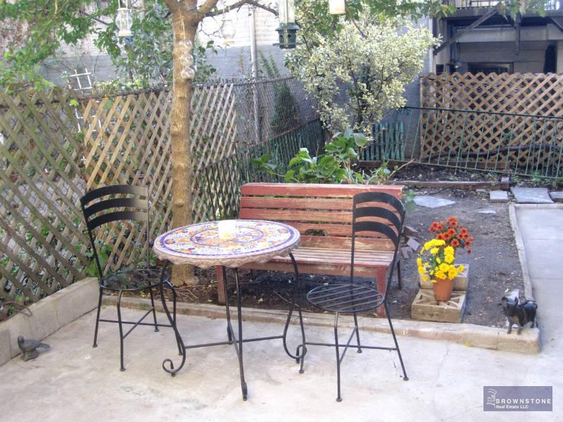 586 Henry Street 1 Carroll Gardens Brooklyn NY 11231