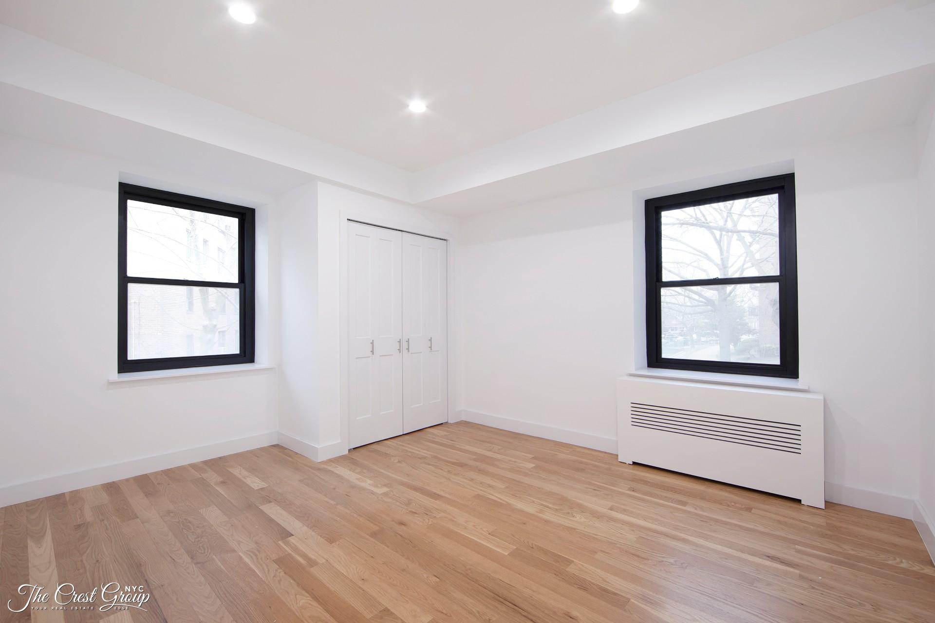 52 54 65th Place Lgk Maspeth Ny 11378 Maspeth Apartments Maspeth 2 Bedroom Apartment For Sale