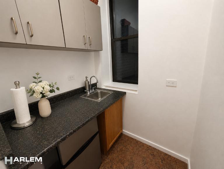 342 West 56th Street 1E Clinton New York NY 10019