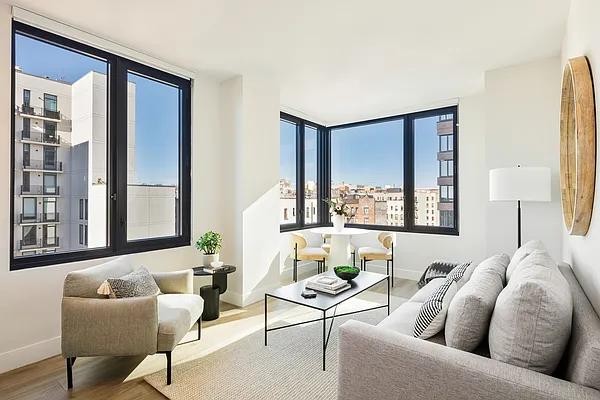 54 Crown Street, Brooklyn, NY - 4,706 USD/ month