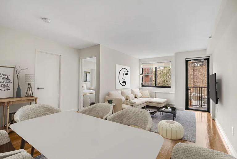 113 West 15th Street, New York, NY - 6,400 USD/ month