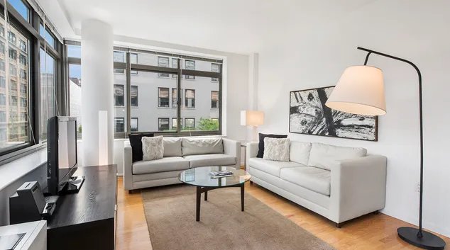 602 Washington Street, New York, NY - 4,925 USD/ month