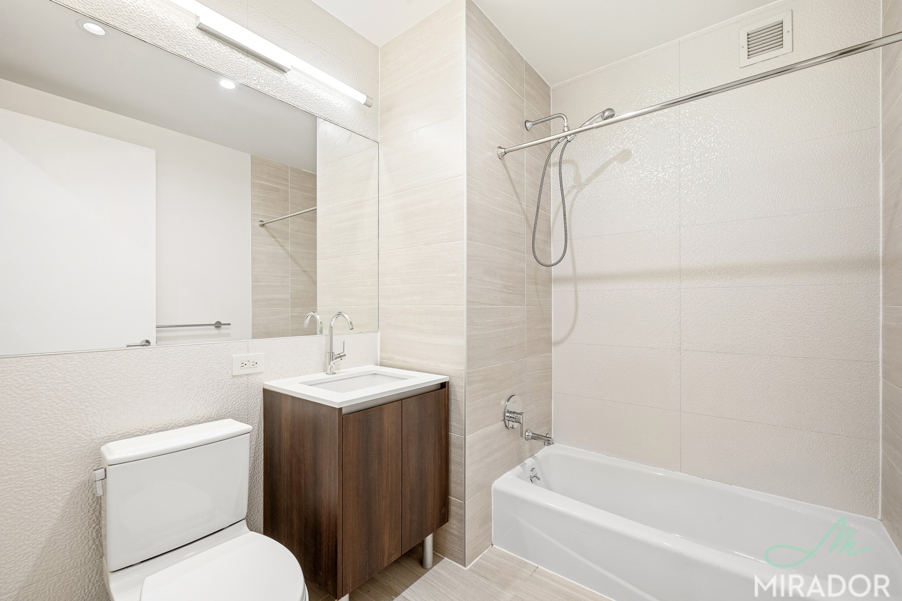 15 Park Row 6K Seaport District New York NY 10038