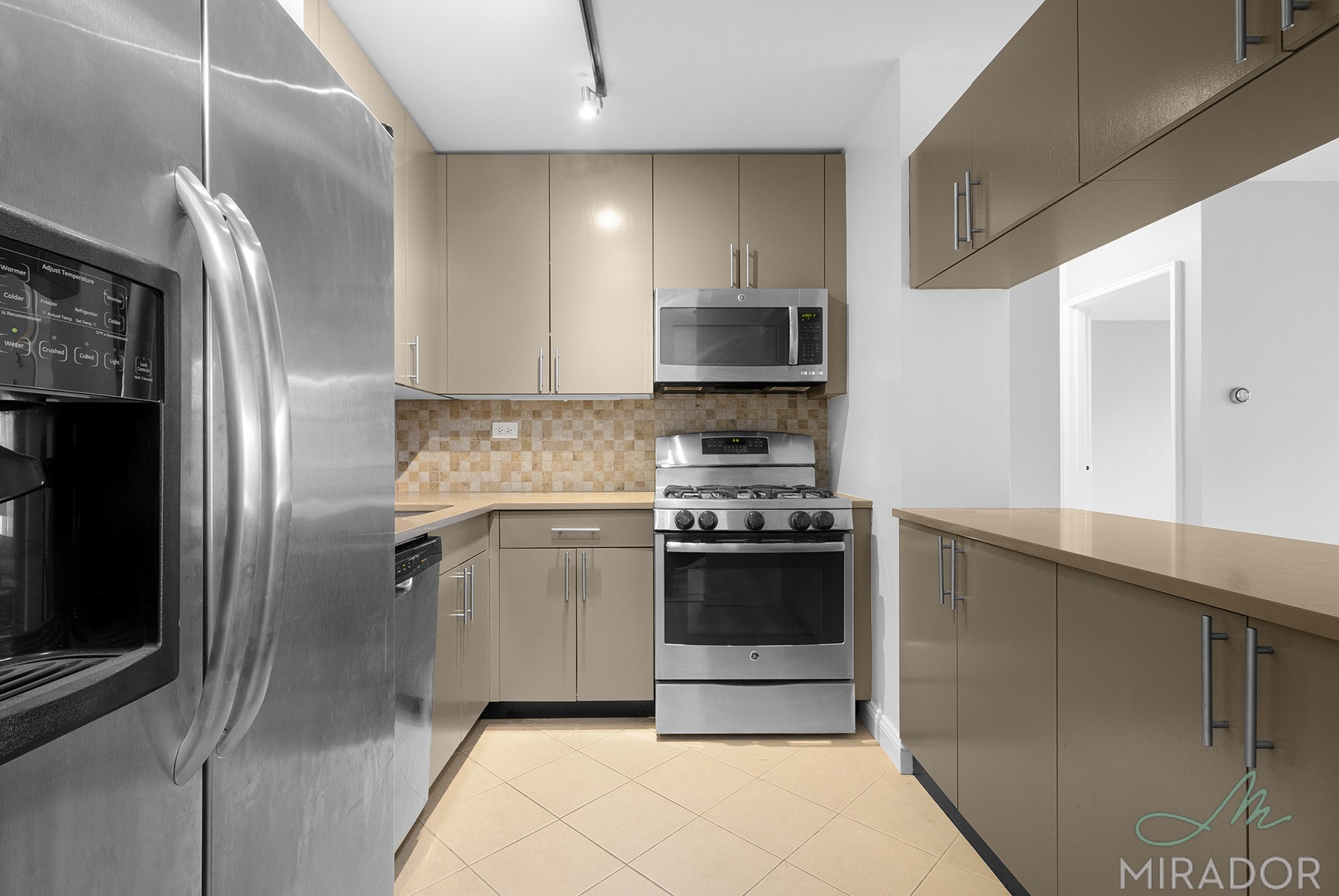 330 East 39th Street 29D Murray Hill New York NY 10016