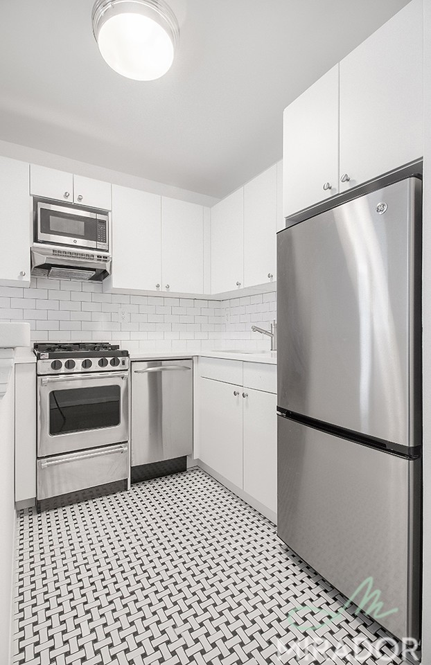 304 East 20th Street 5F Gramercy Park New York NY 10003