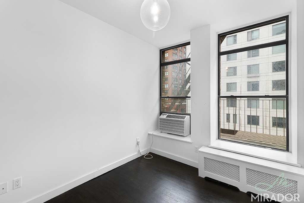 127 Fourth Avenue 4B Greenwich Village New York NY 10003