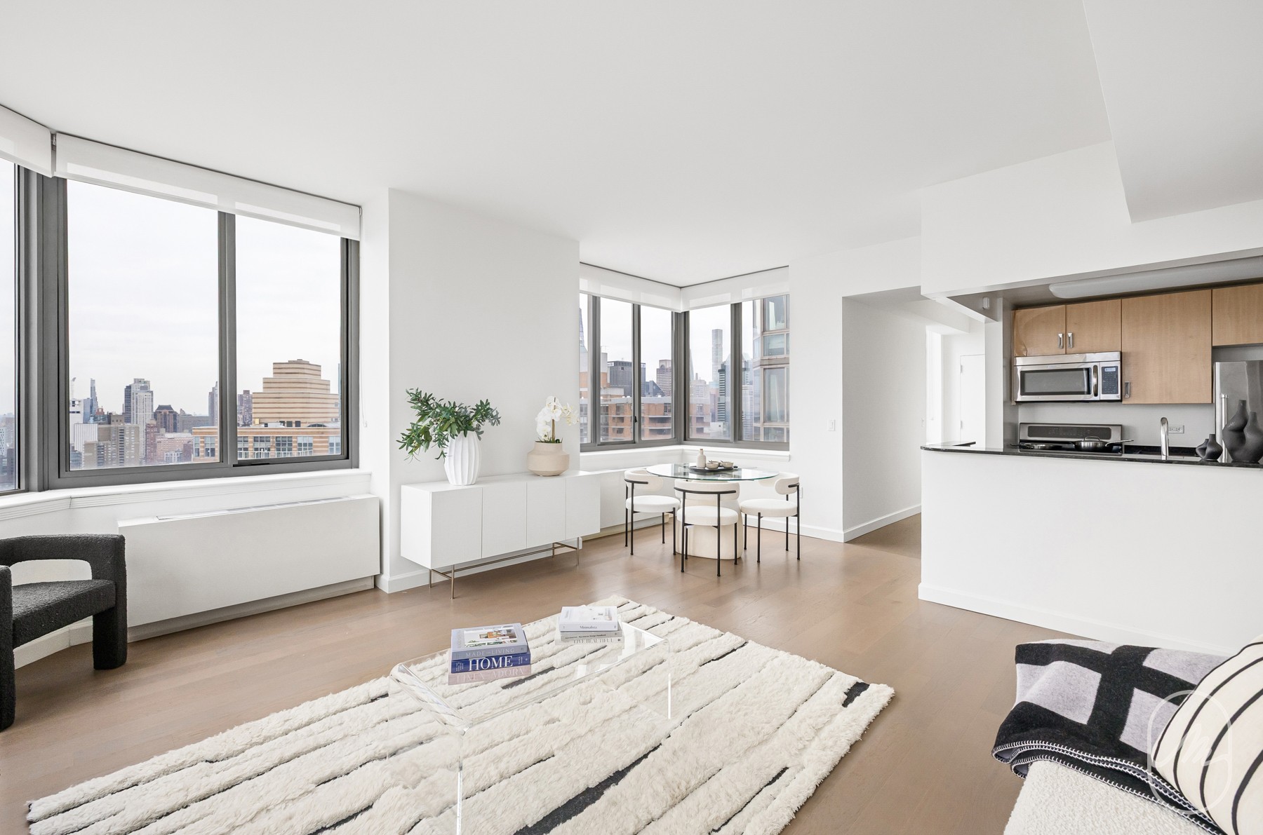 561 Tenth Avenue 45J Clinton New York NY 10036