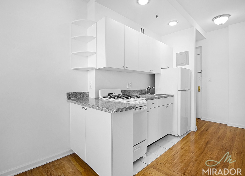 1435 York Avenue 5H Upper East Side New York NY 10075