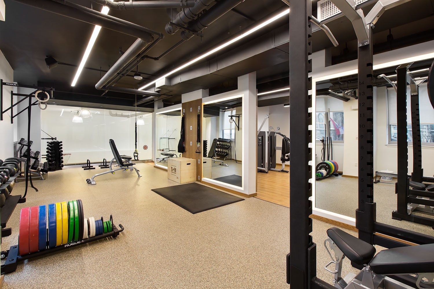 561 Tenth Avenue 30E Clinton New York NY 10036