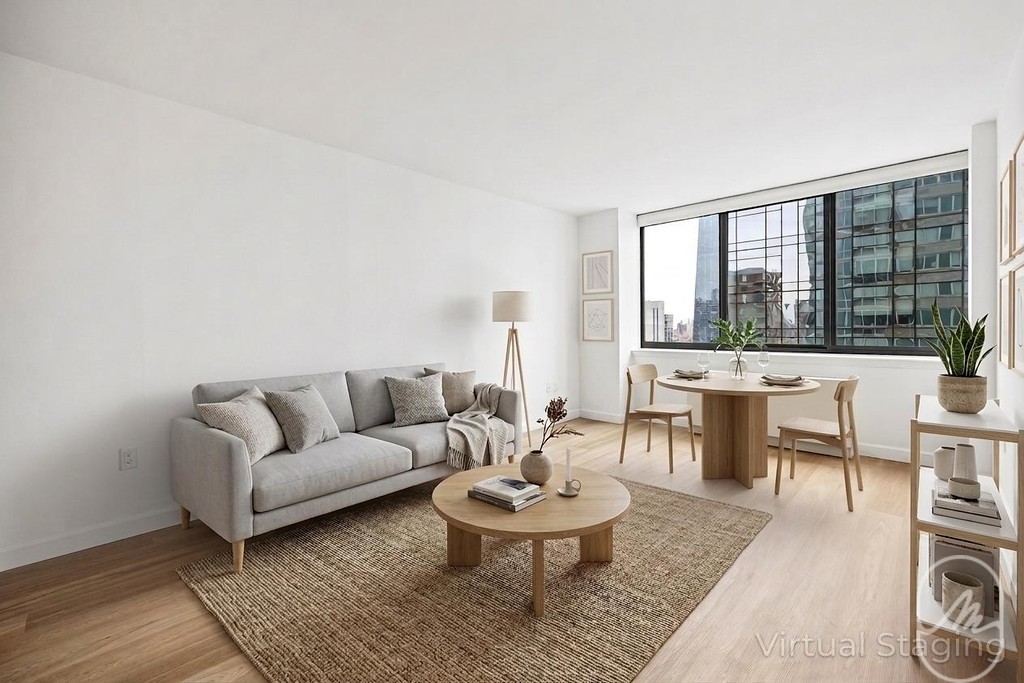 561 Tenth Avenue 31E Clinton New York NY 10036